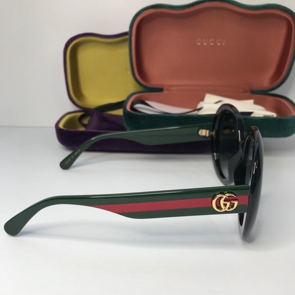 New- 💯 GUCCI GG0712S-001 GUCCI OVERSIZED SUNGLASSES WITH WEB TEMPLE - Picture 10 of 14